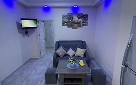 Modern And Comfortable Apartment Self Check In